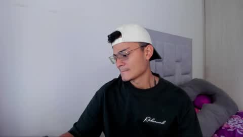 Snapshot of fredericsloan chatting on February 24, 2026, 8:51 pm Frederic Sloan online show from February 24, 2026, 8:51 pm