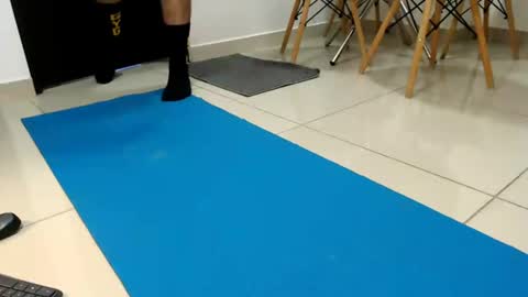 Snapshot of fredy_hunks chatting on July 3, 2026, 3:07 pm Fredy online show from July 3, 2026, 3:07 pm