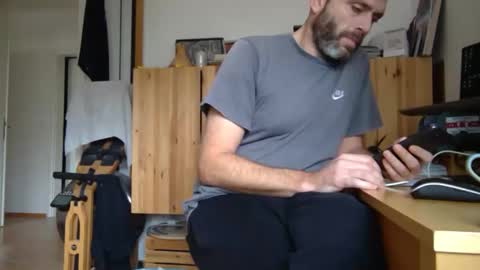 Snapshot of free_love_for_everyone chatting on February 6, 2026, 11:35 am free_love_for_everyone online show from February 6, 2026, 11:35 am