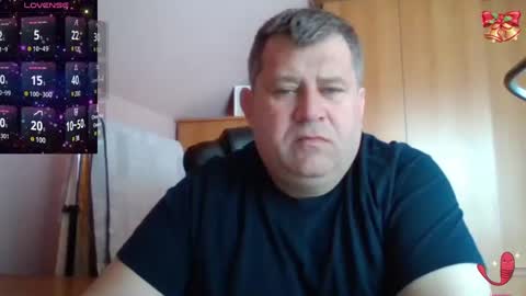 Snapshot of freeboy80180 chatting on February 6, 2025, 9:53 am freeboy80180 online show from February 6, 2025, 9:53 am