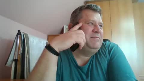 Snapshot of freeboy80180 chatting on September 22, 2025, 12:18 pm freeboy80180 online show from September 22, 2025, 12:18 pm