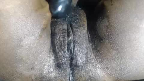 Snapshot of freelady1011 chatting on December 21, 2025, 12:40 am babyyo online show from December 21, 2025, 12:40 am