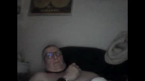 Snapshot of frefredo chatting on December 3, 2025, 10:08 pm fred online show from December 3, 2025, 10:08 pm