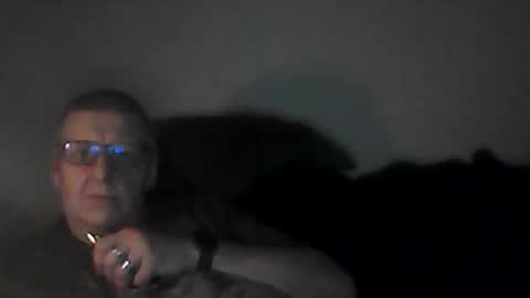 Snapshot of frefredo chatting on December 21, 2025, 9:55 pm fred online show from December 21, 2025, 9:55 pm