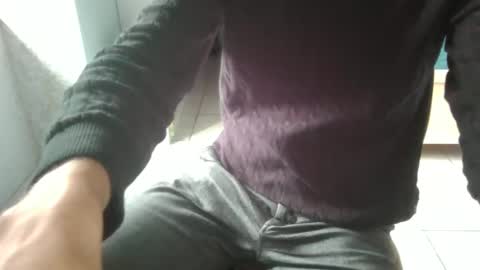 Snapshot of french_666999 chatting on December 9, 2024, 1:13 pm French 666999 online show from December 9, 2024, 1:13 pm