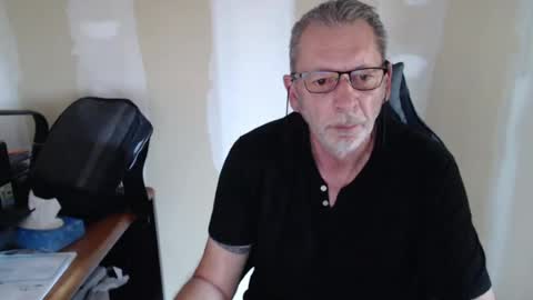Snapshot of frenchforsexfriend chatting on August 2, 2026, 3:10 pm frenchforsexfriend online show from August 2, 2026, 3:10 pm