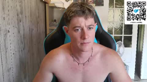 Snapshot of frenchhornybibs chatting on June 17, 2026, 3:13 pm French Horny Bibs online show from June 17, 2026, 3:13 pm