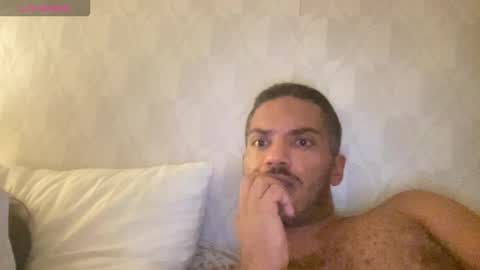 Snapshot of frenchlovers23 chatting on November 8, 2025, 10:52 pm frenchlovers23 online show from November 8, 2025, 10:52 pm