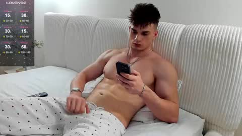 Alex or Andrzej online show from March 8, 2025, 8:25 pm