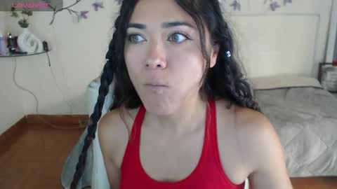 Snapshot of freyarouge chatting on April 2, 2026, 2:58 pm freyarouge online show from April 2, 2026, 2:58 pm