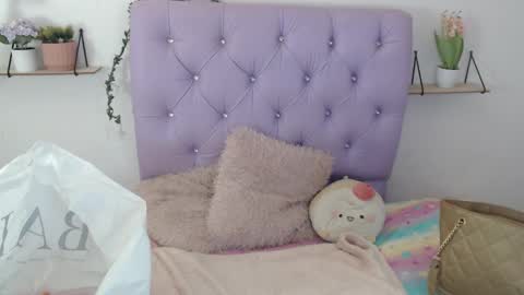 Freyja online show from September 8, 2025, 9:25 pm