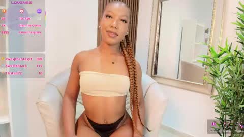 Snapshot of frida_kiroga chatting on June 3, 2026, 7:19 pm Frida Kiroga online show from June 3, 2026, 7:19 pm
