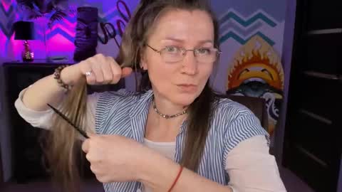 Snapshot of fridatander chatting on March 3, 2025, 3:20 pm Frida Tander online show from March 3, 2025, 3:20 pm