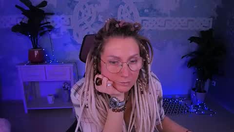 Frida Tander online show from March 9, 2026, 5:22 am