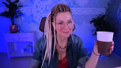 Frida Tander online show from March 15, 2026, 5:02 am