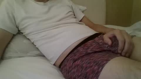 friendly_frank_18 online show from October 5, 2025, 2:15 pm