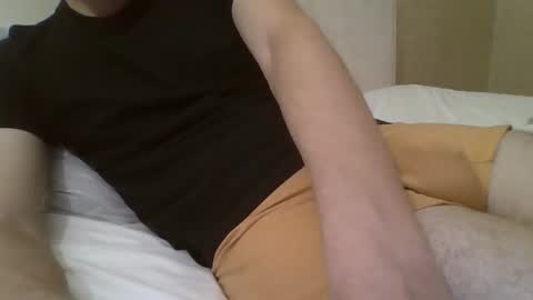 friendly_frank_18 online show from October 20, 2025, 9:26 pm