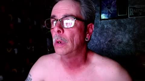 Snapshot of frindwbenies chatting on February 16, 2025, 6:32 am Frindwbenies online show from February 16, 2025, 6:32 am