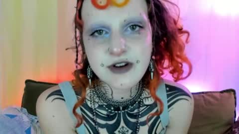 Snapshot of friskyflowers chatting on April 18, 2026, 5:00 am cherry online show from April 18, 2026, 5:00 am