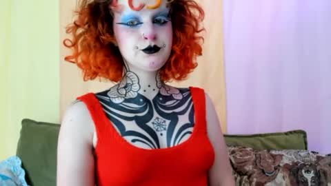 Snapshot of friskyflowers chatting on April 29, 2026, 5:52 pm cherry online show from April 29, 2026, 5:52 pm