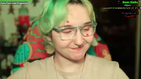Snapshot of frogessjay chatting on June 24, 2026, 9:25 pm Jaywise Frogfoot online show from June 24, 2026, 9:25 pm
