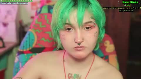 Snapshot of frogessjay chatting on July 10, 2026, 8:55 pm Jaywise Frogfoot online show from July 10, 2026, 8:55 pm