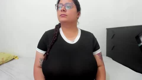 Lucy online show from September 19, 2025, 8:31 pm