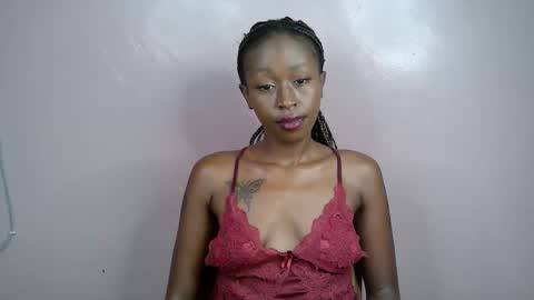 frosty_twinkle online show from January 12, 2026, 9:09 pm