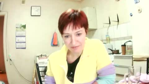 Fruittellalove online show from February 10, 2026, 12:09 pm