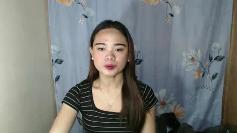 Snapshot of fuchsia_love chatting on September 10, 2025, 6:08 pm HI IM RONA DONT FORGET GIVE ME THUMBS UP AND JOIN TO MY FANCLUB online show from September 10, 2025, 6:08 pm