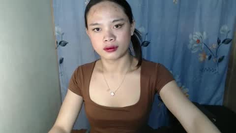 Snapshot of fuchsia_love chatting on September 30, 2025, 2:44 pm HI IM RONA DONT FORGET GIVE ME THUMBS UP AND JOIN TO MY FANCLUB online show from September 30, 2025, 2:44 pm