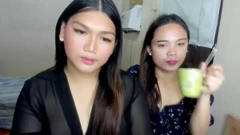 Snapshot of fuchsia_love chatting on October 5, 2025, 9:24 pm HI IM RONA DONT FORGET GIVE ME THUMBS UP AND JOIN TO MY FANCLUB online show from October 5, 2025, 9:24 pm