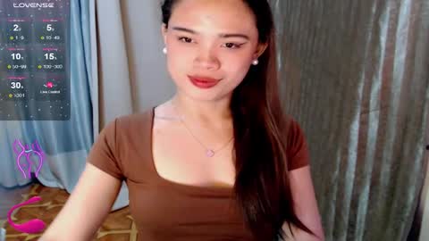 Snapshot of fuchsia_love chatting on October 7, 2025, 3:20 pm HI IM RONA DONT FORGET GIVE ME THUMBS UP AND JOIN TO MY FANCLUB online show from October 7, 2025, 3:20 pm