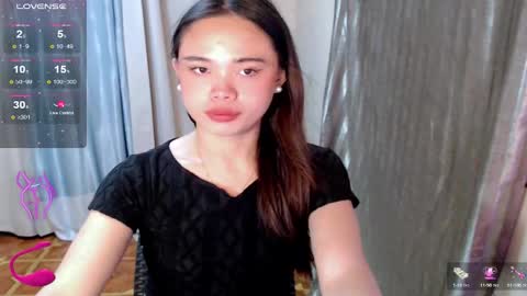 Snapshot of fuchsia_love chatting on October 8, 2025, 5:54 pm HI IM RONA DONT FORGET GIVE ME THUMBS UP AND JOIN TO MY FANCLUB online show from October 8, 2025, 5:54 pm