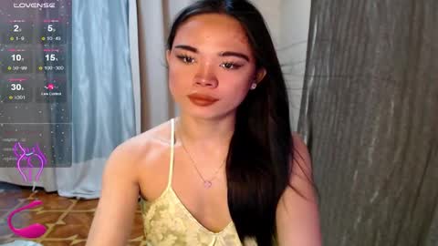 Snapshot of fuchsia_love chatting on October 13, 2025, 5:13 pm HI IM RONA DONT FORGET GIVE ME THUMBS UP AND JOIN TO MY FANCLUB online show from October 13, 2025, 5:13 pm