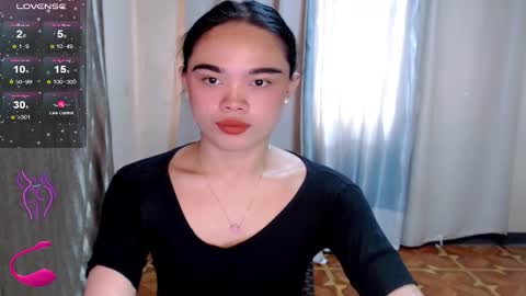 Snapshot of fuchsia_love chatting on October 21, 2025, 12:11 am HI IM RONA DONT FORGET GIVE ME THUMBS UP AND JOIN TO MY FANCLUB online show from October 21, 2025, 12:11 am