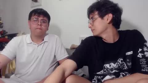 Snapshot of fuck_blow chatting on November 12, 2025, 12:11 am uwu online show from November 12, 2025, 12:11 am