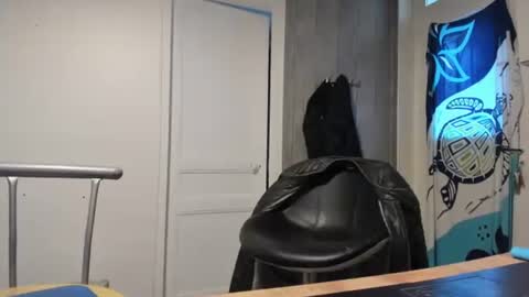 Snapshot of fuckass77300 chatting on December 24, 2024, 2:01 pm FUCKASS online show from December 24, 2024, 2:01 pm