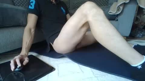 fuckbeatb online show from September 18, 2025, 9:11 am