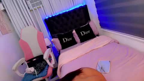 JAYDE MARRIE online show from July 9, 2026, 8:35 pm