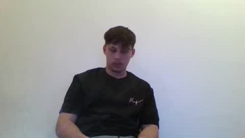 fuckmales online show from November 14, 2025, 4:28 pm