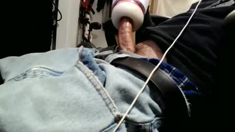 fuckmeallday1975 online show from April 6, 2026, 6:36 am