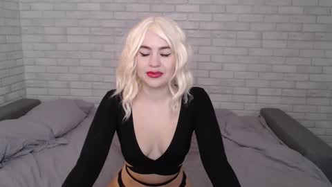 fuckyoursecretary online show from February 25, 2025, 10:04 am