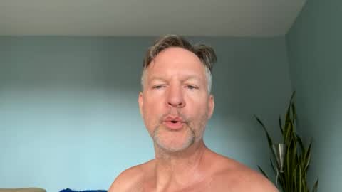 Gregorio online show from June 19, 2026, 1:10 am