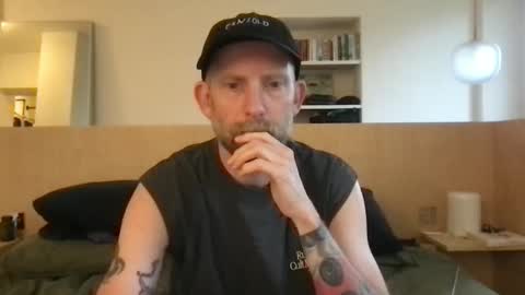 Snapshot of fugazixx chatting on May 10, 2026, 3:06 pm fugazixx online show from May 10, 2026, 3:06 pm