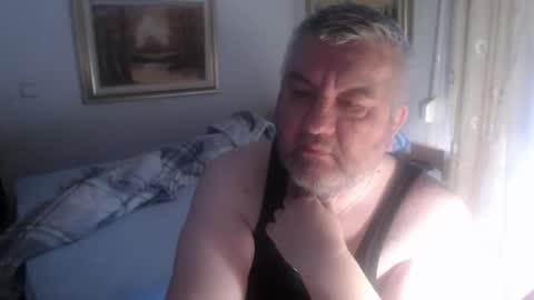 Snapshot of fukingcrazy chatting on April 10, 2026, 8:19 am fukingcrazy online show from April 10, 2026, 8:19 am