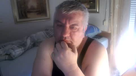 Snapshot of fukingcrazy chatting on April 18, 2026, 6:17 am fukingcrazy online show from April 18, 2026, 6:17 am