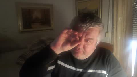 Snapshot of fukingcrazy chatting on May 7, 2026, 9:25 am fukingcrazy online show from May 7, 2026, 9:25 am
