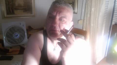 Snapshot of fukingcrazy chatting on May 31, 2026, 8:32 am fukingcrazy online show from May 31, 2026, 8:32 am