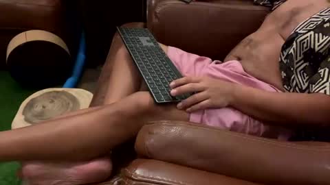 Snapshot of fuklicious chatting on February 21, 2025, 1:33 am fuklicious online show from February 21, 2025, 1:33 am